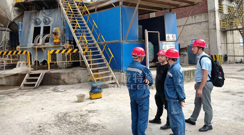 精城特瓷赴四川某水泥廠現(xiàn)場勘察以及技術(shù)交流